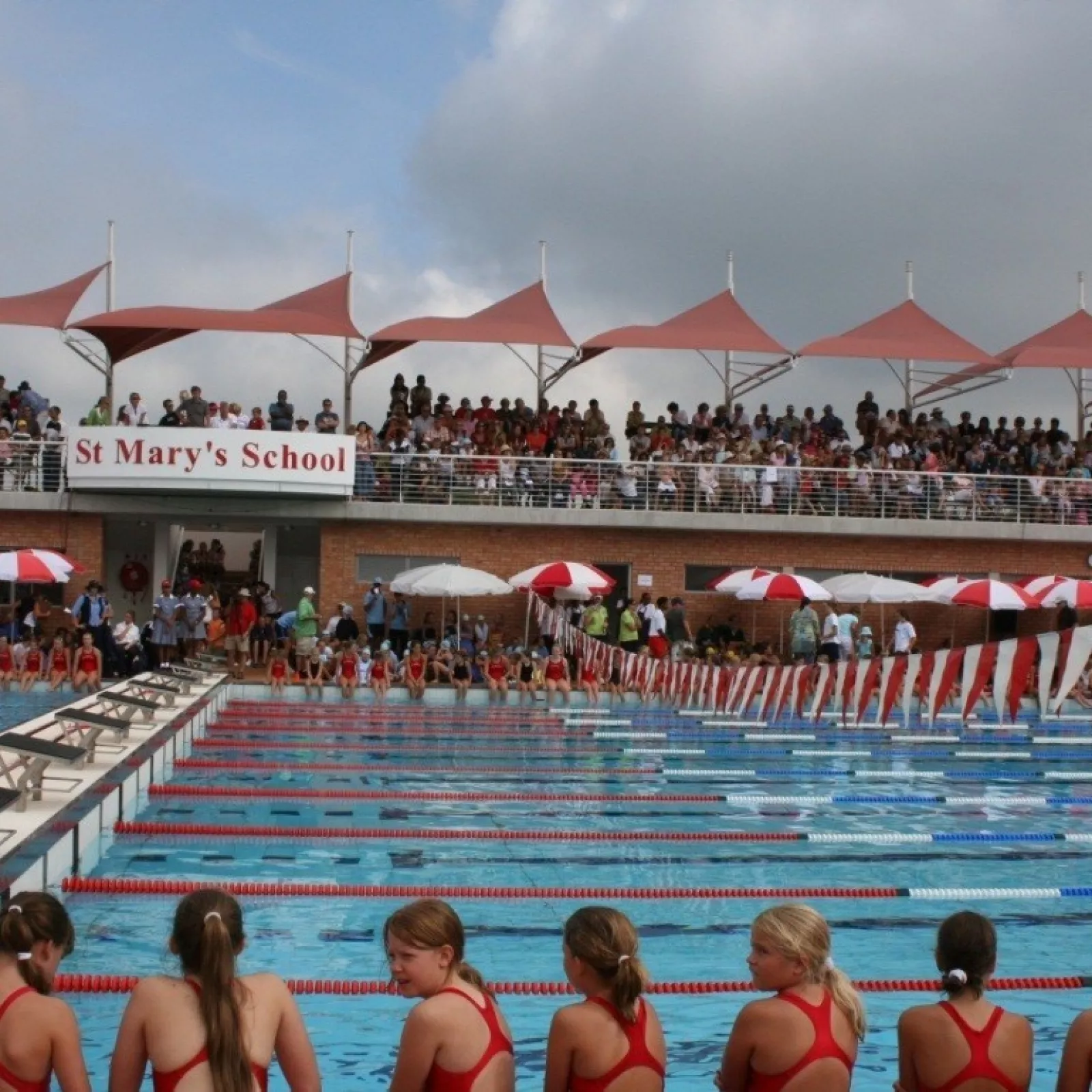 Gala in the new pool