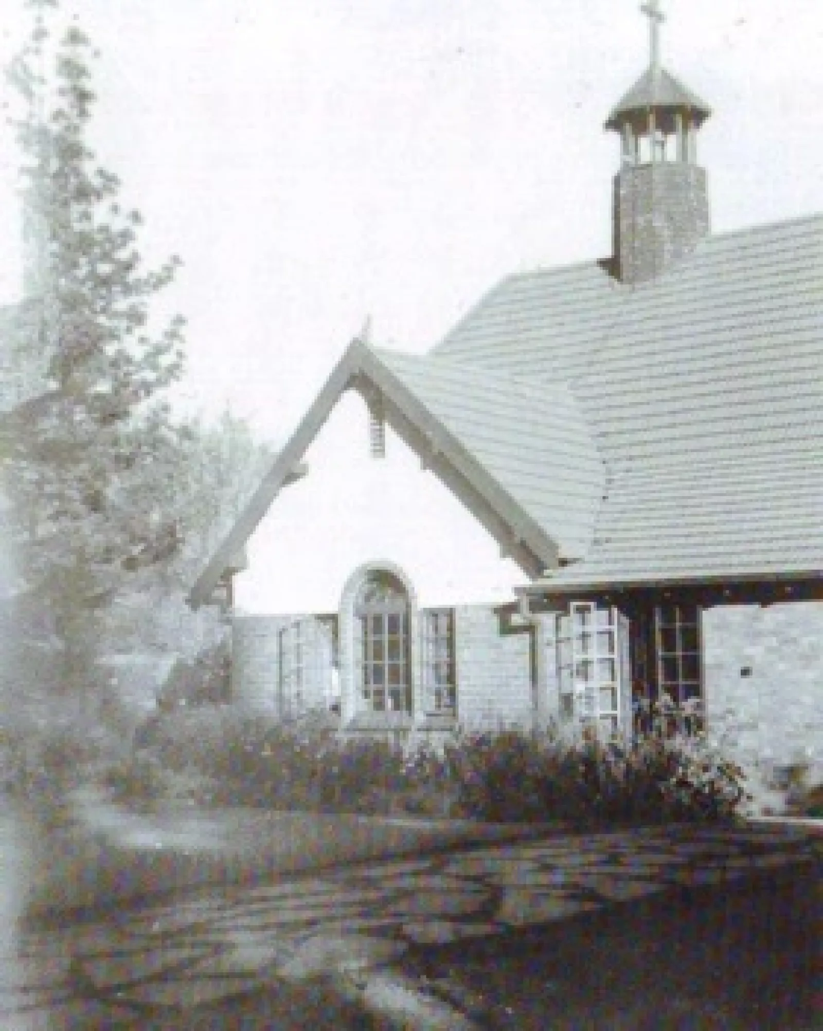 Chapel thro box camera 1956