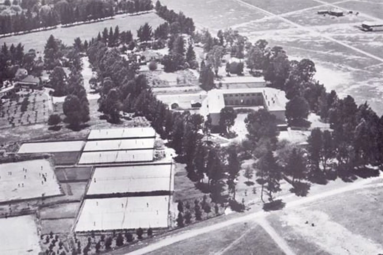 The school in 1940 2