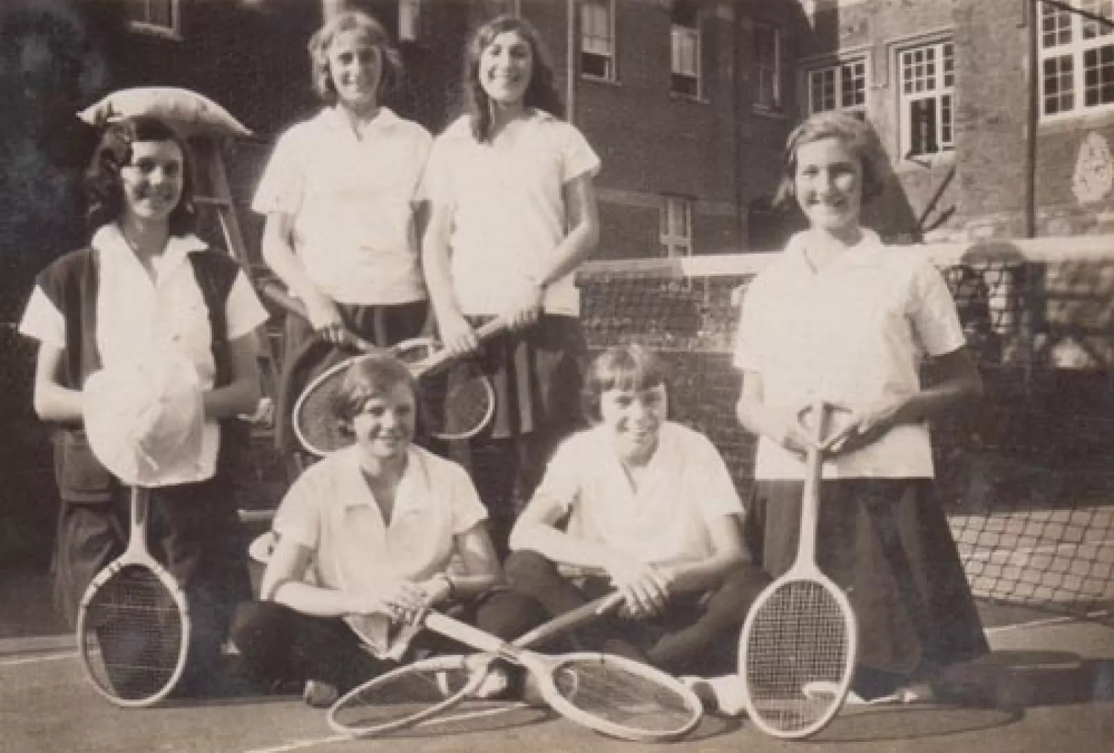 A school tennis team