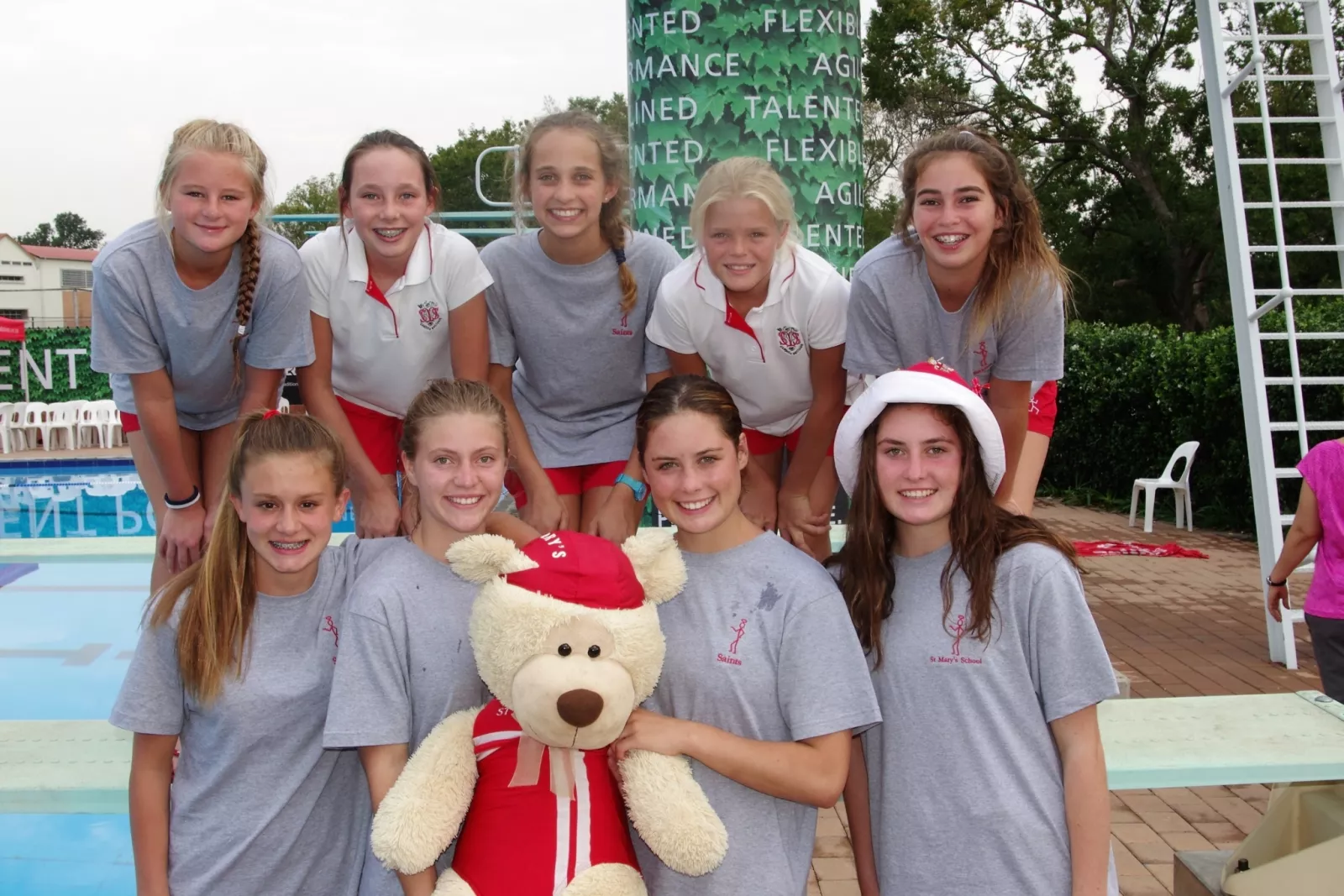 Photo 3 St Marys School Waverley diving team