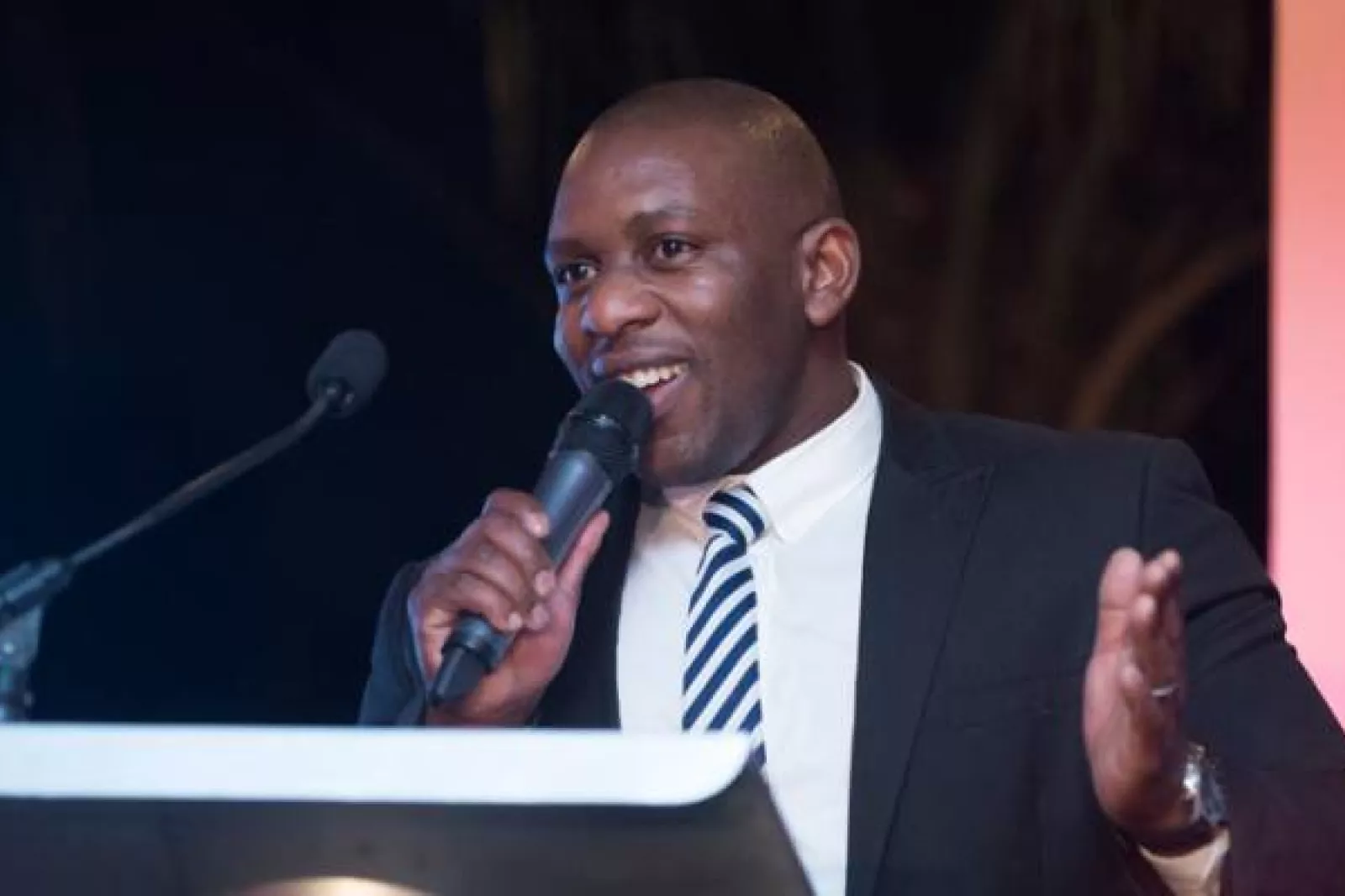 STMWA127 716 400 70 s c1 c t