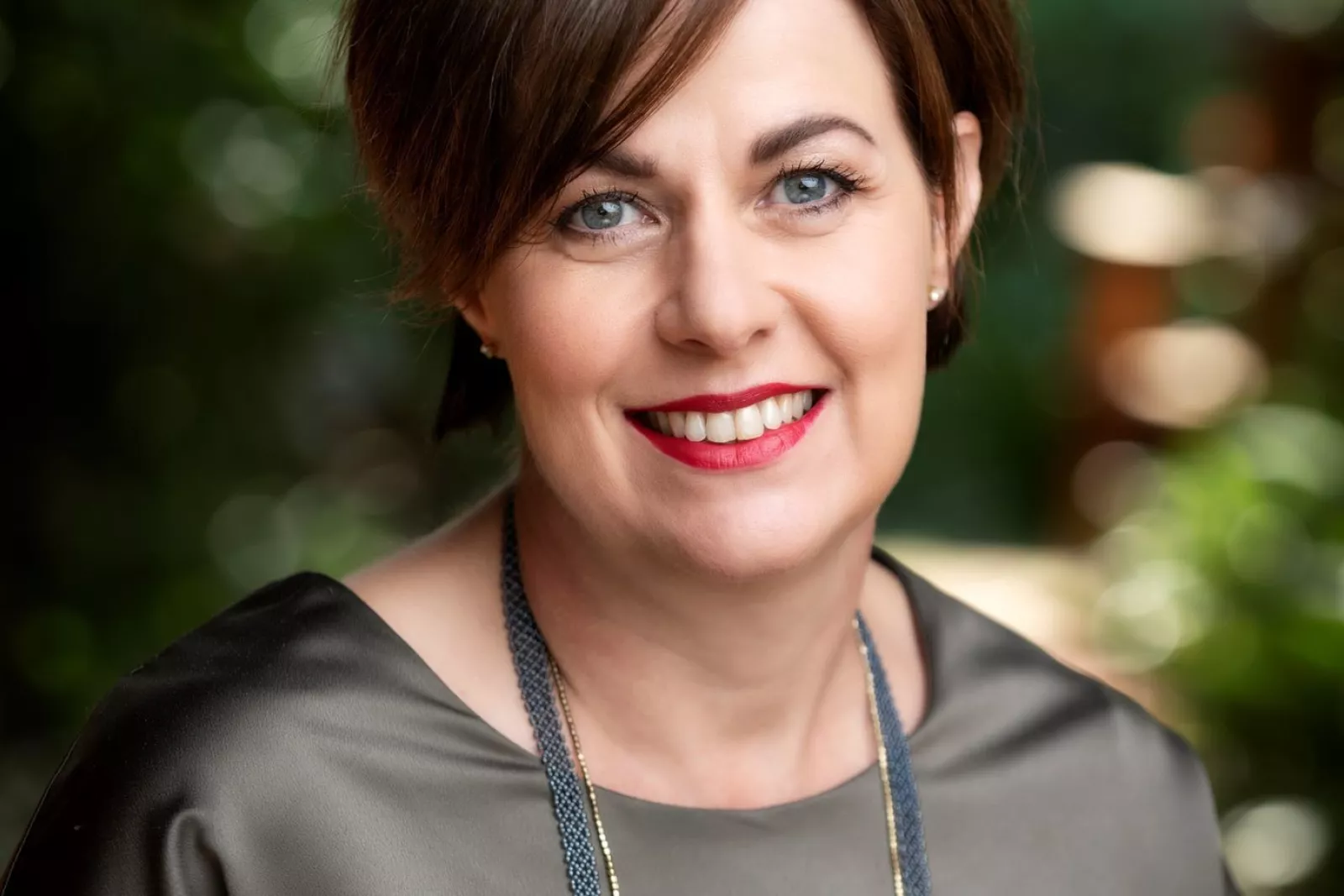 Deanne King 92dc9da724aebad934bea7ead2d1a565