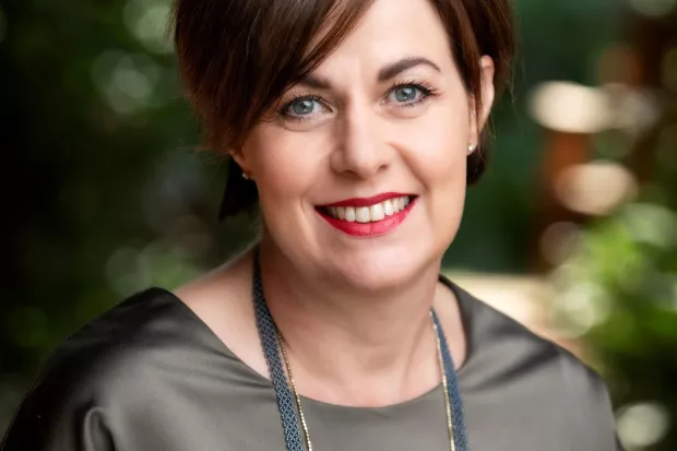 Deanne King 92dc9da724aebad934bea7ead2d1a565